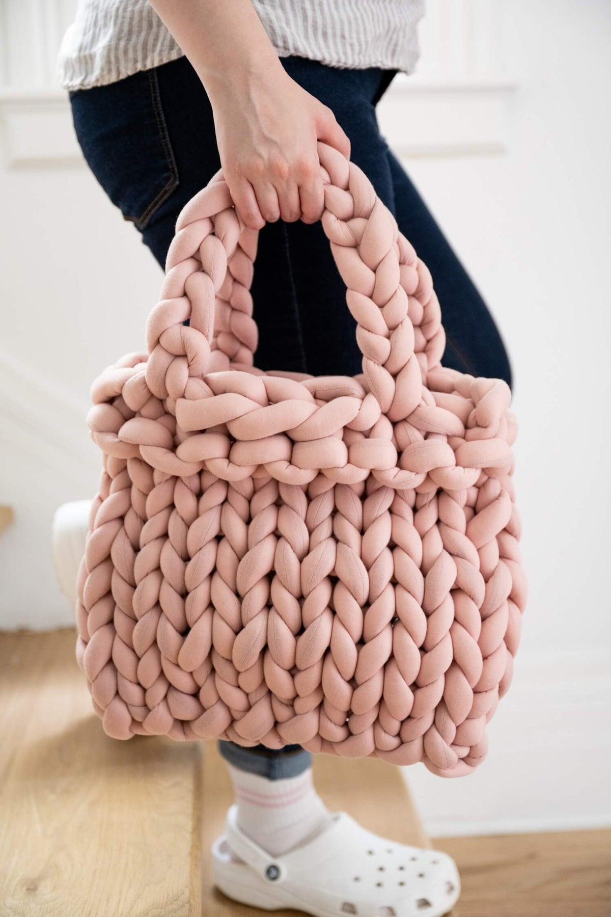 Large Bag (Knit Crochet) Lion Brand Yarn