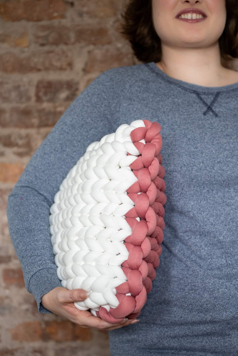 Two-Color Pillow (Knit)