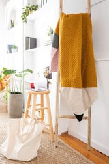 C2C Pencil Blanket (Crochet) thumbnail