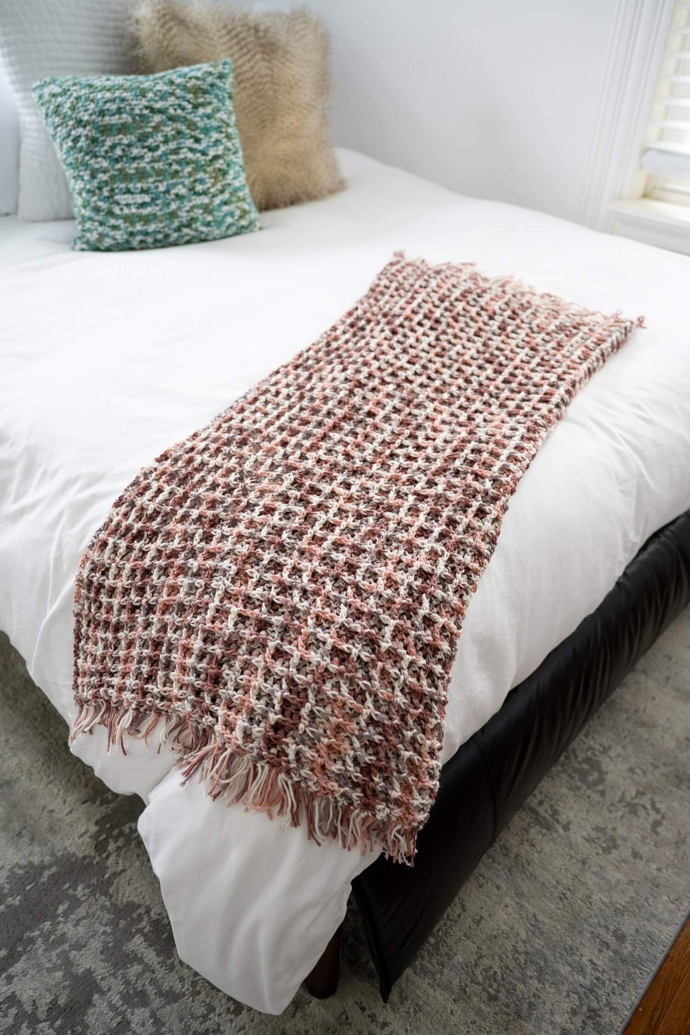 Buckhead Waffle Throw (Crochet) – Lion Brand Yarn