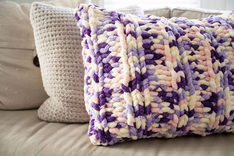 Pillow (Knit)