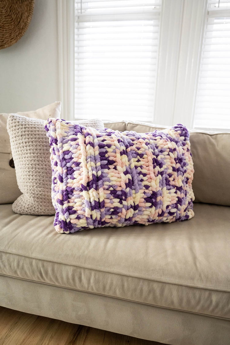 Pillow (Knit)