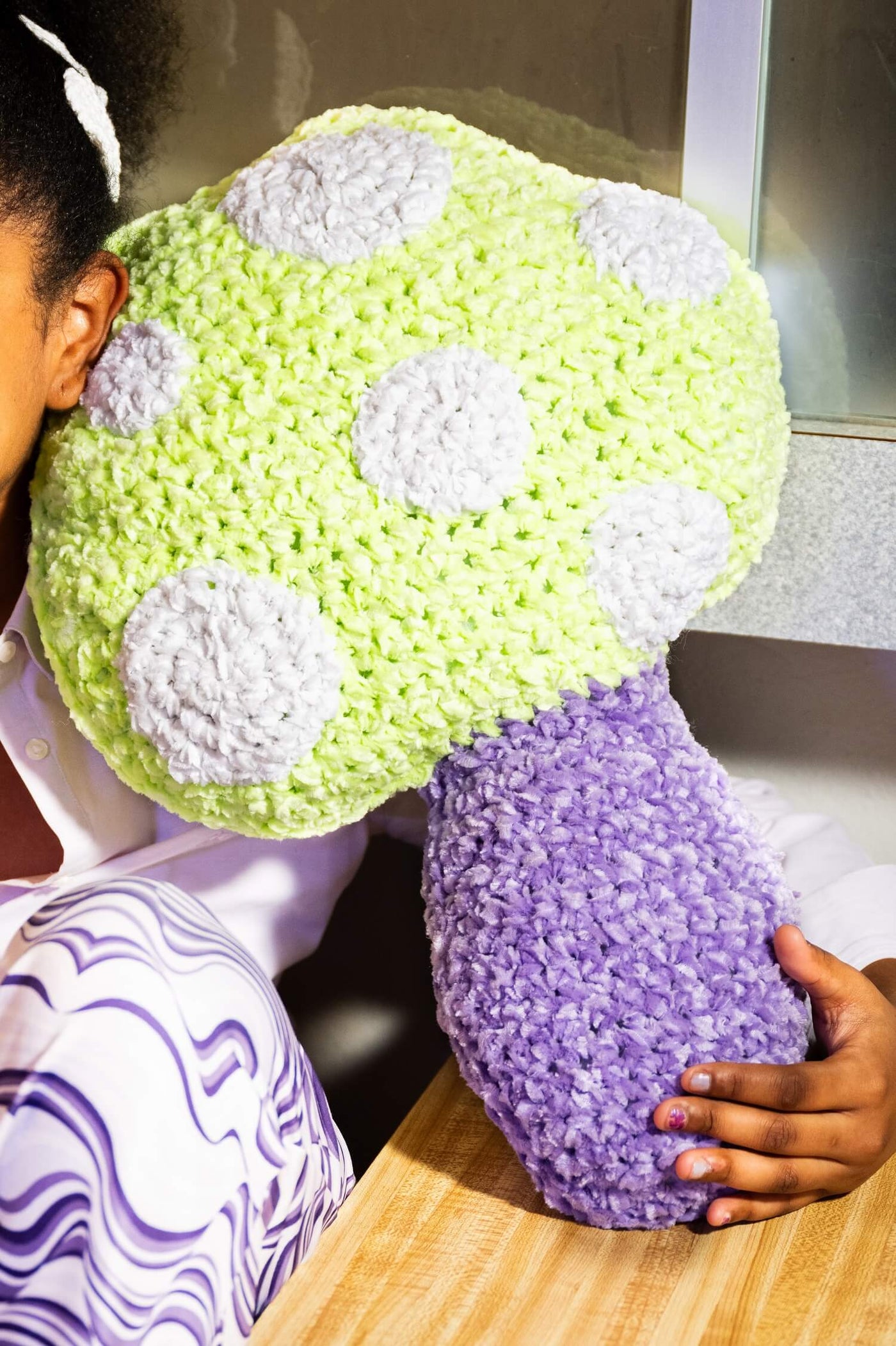 Mushroom Pillow (Crochet) – Lion Brand Yarn