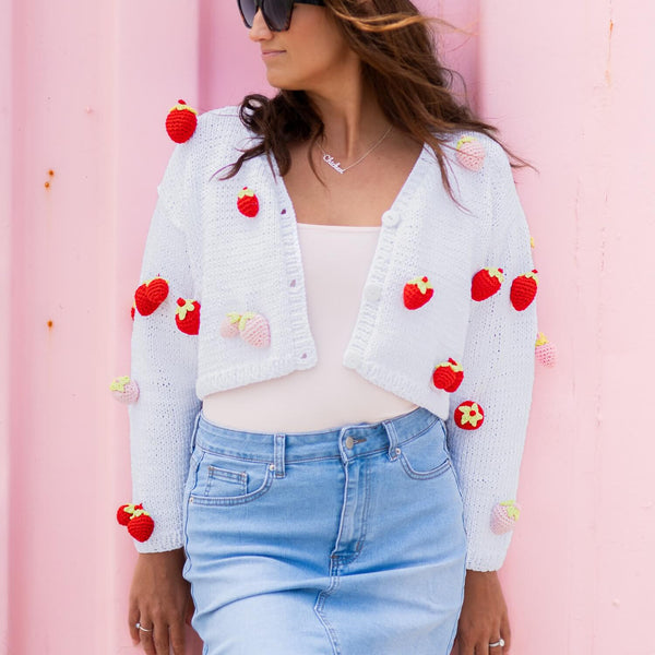 Strawberry Cardi (Knit) – Lion Brand Yarn