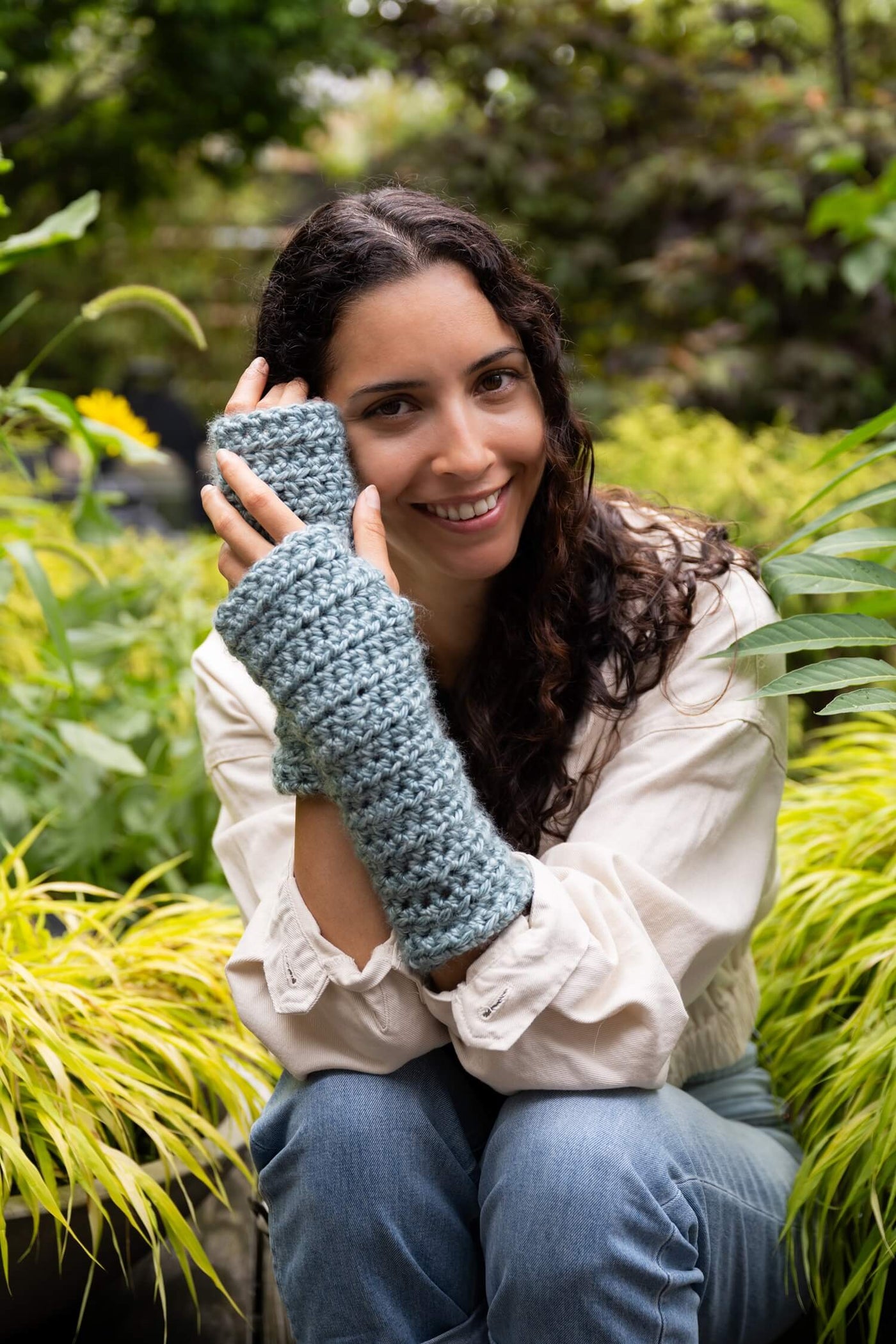 Wristers (Crochet) – Lion Brand Yarn