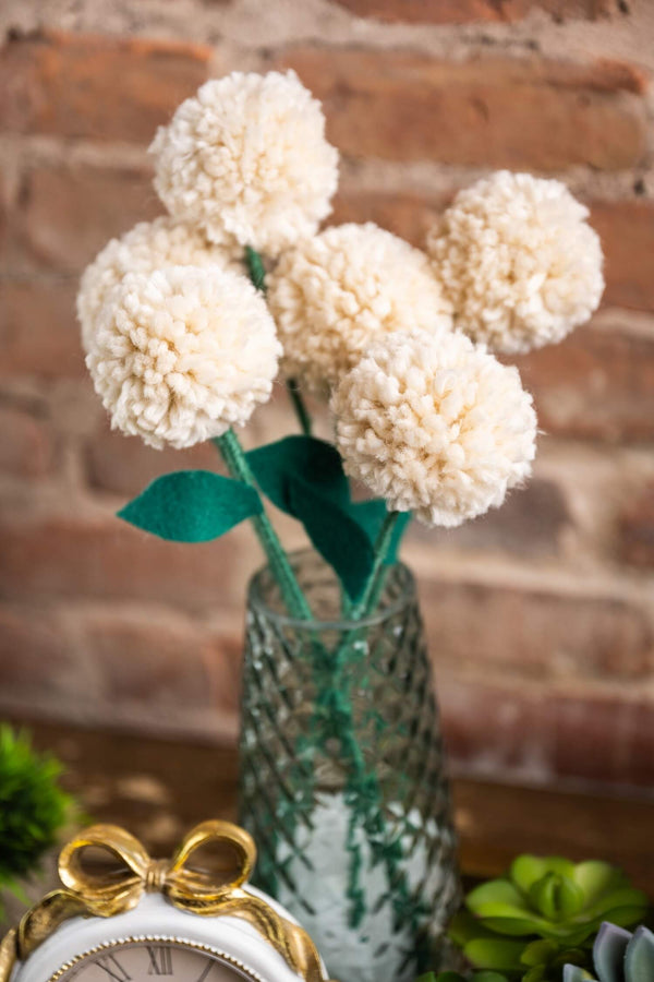 Pom-Pom Bouquet image 1