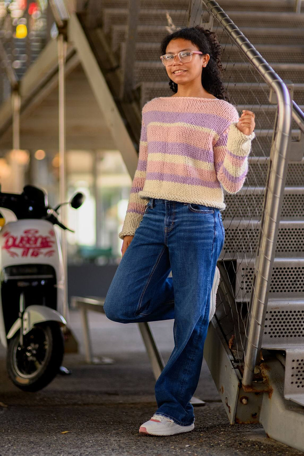 Poppy's Pullover (Knit) – Lion Brand Yarn