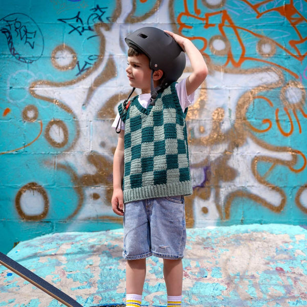 ⭐︎美品☆rosymonster conchiglie check vest Checkmate Vest (Crochet) – Lion Brand Yarn