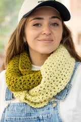 Openwork Scarf (Crochet) thumbnail