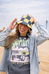 woman wearing bucket hat  thumbnail