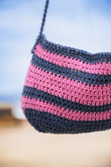 close up of shoulder bag thumbnail