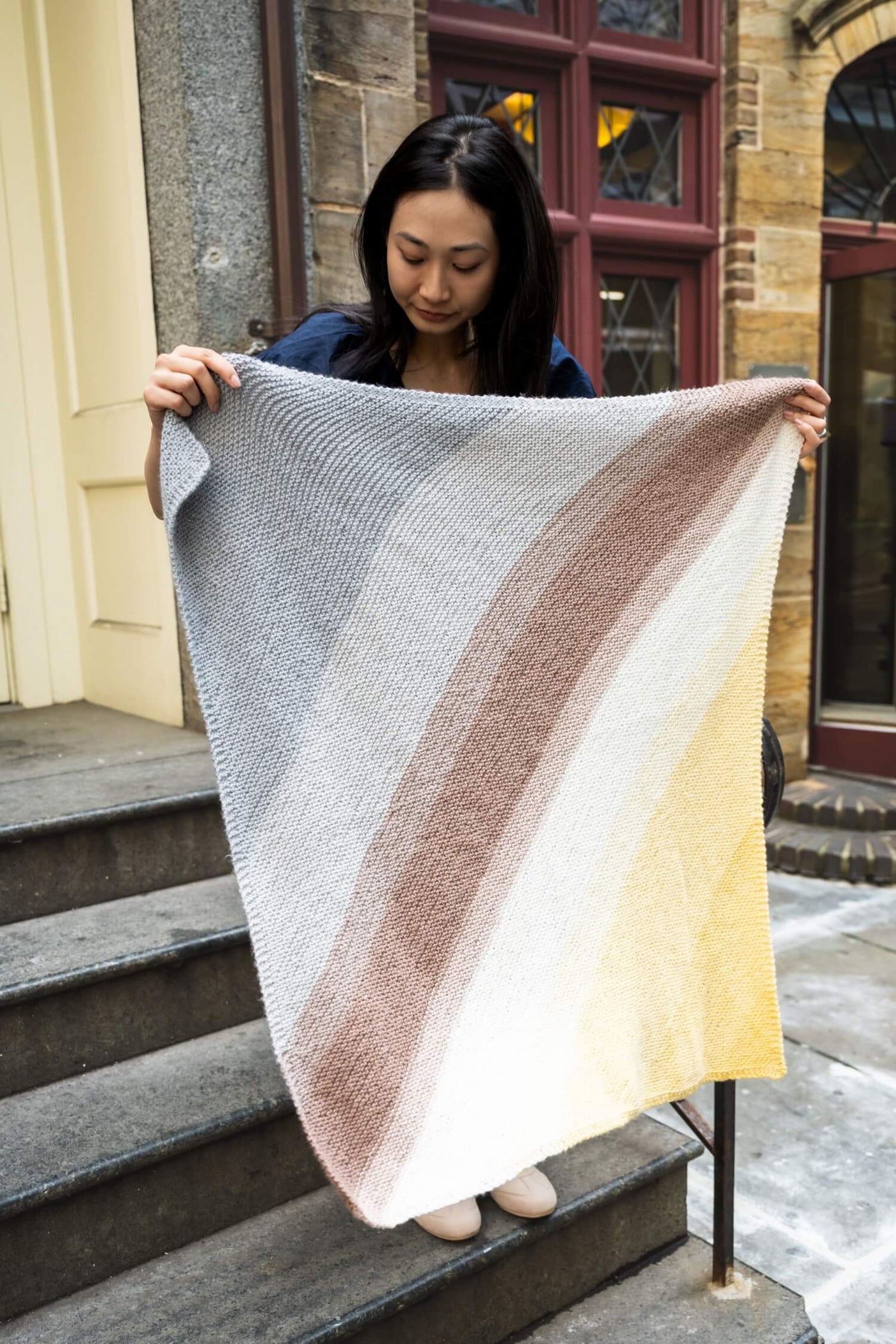 Cozy Days Lapghan (Knit) – Lion Brand Yarn
