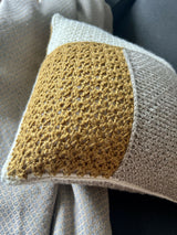 Devon Pillow (Crochet) thumbnail