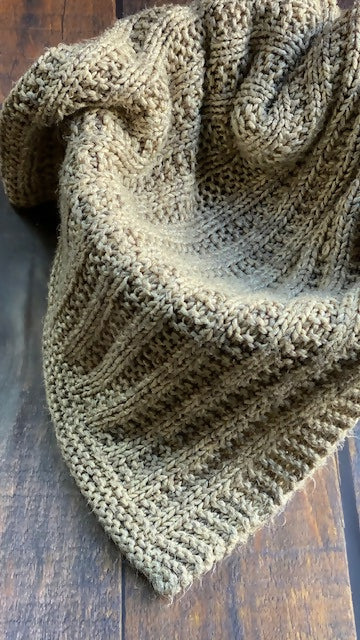 Cuddle Me Baby Blanket (Knit) – Lion Brand Yarn