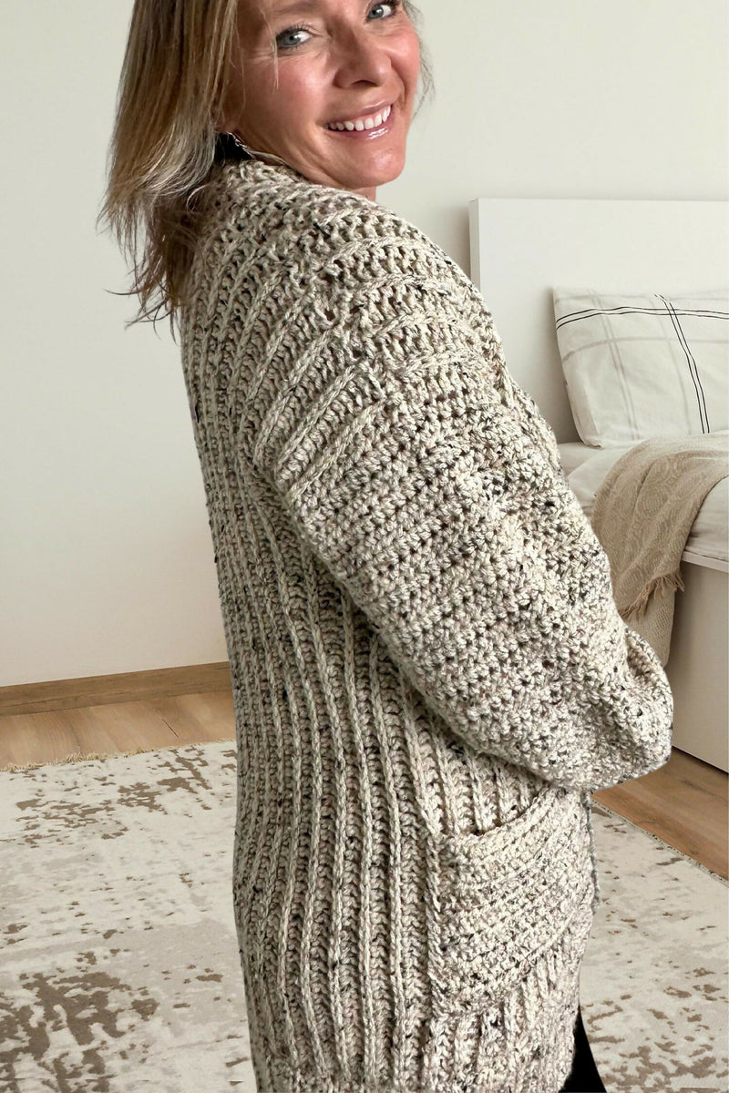 カミユ Emilie Oversized Cardi (Crochet) – Lion Brand Yarn