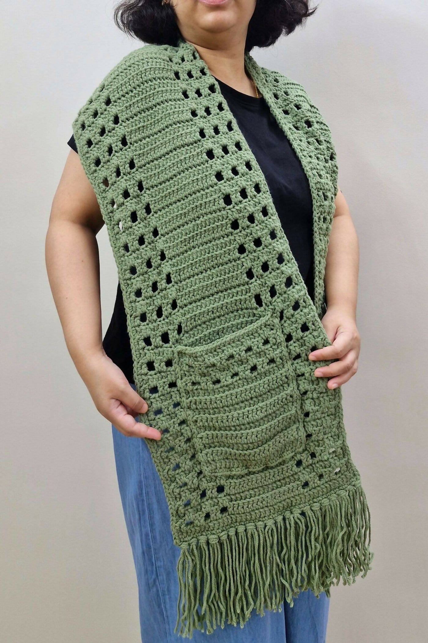 Whispering Pines Pocket Scarf (Crochet) – Lion Brand Yarn