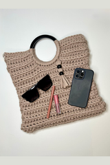 Crochet Tote Bag With Accessory thumbnail