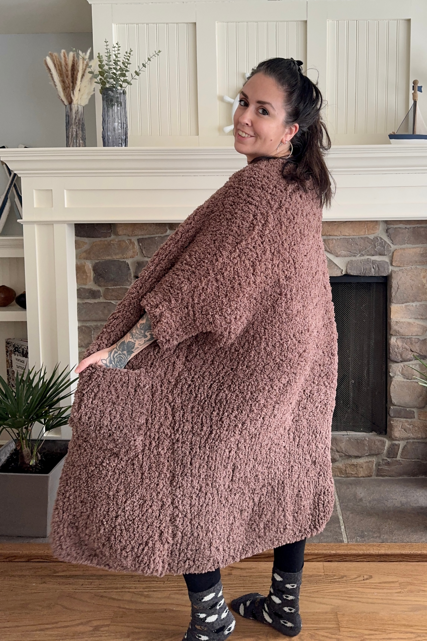 Plush Blanket Cardigan (Knit) – Lion Brand Yarn