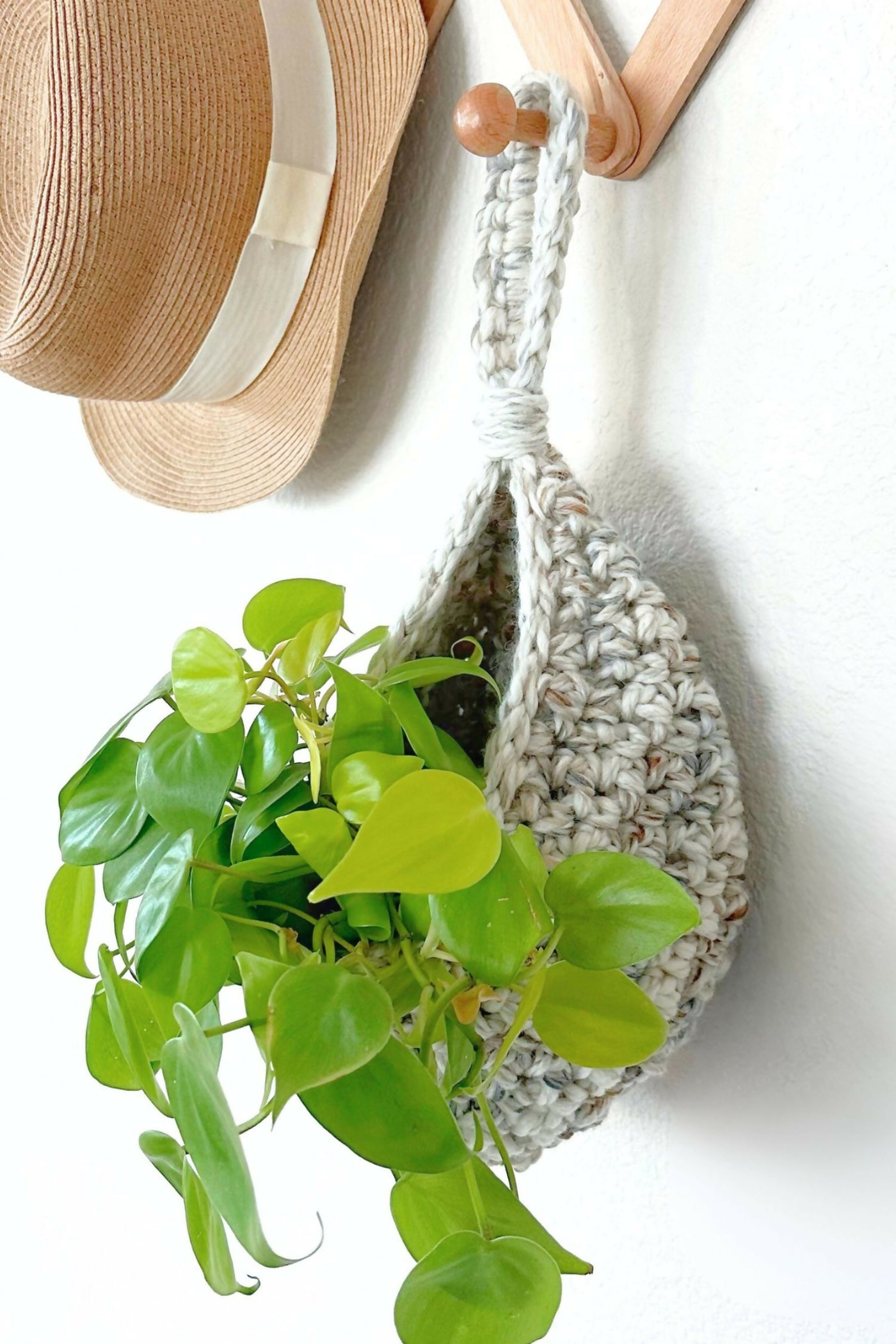 リリパットレーン89☆THE HANGING BASKET The Doorknob Hanging Basket (Crochet) – Lion Brand Yarn