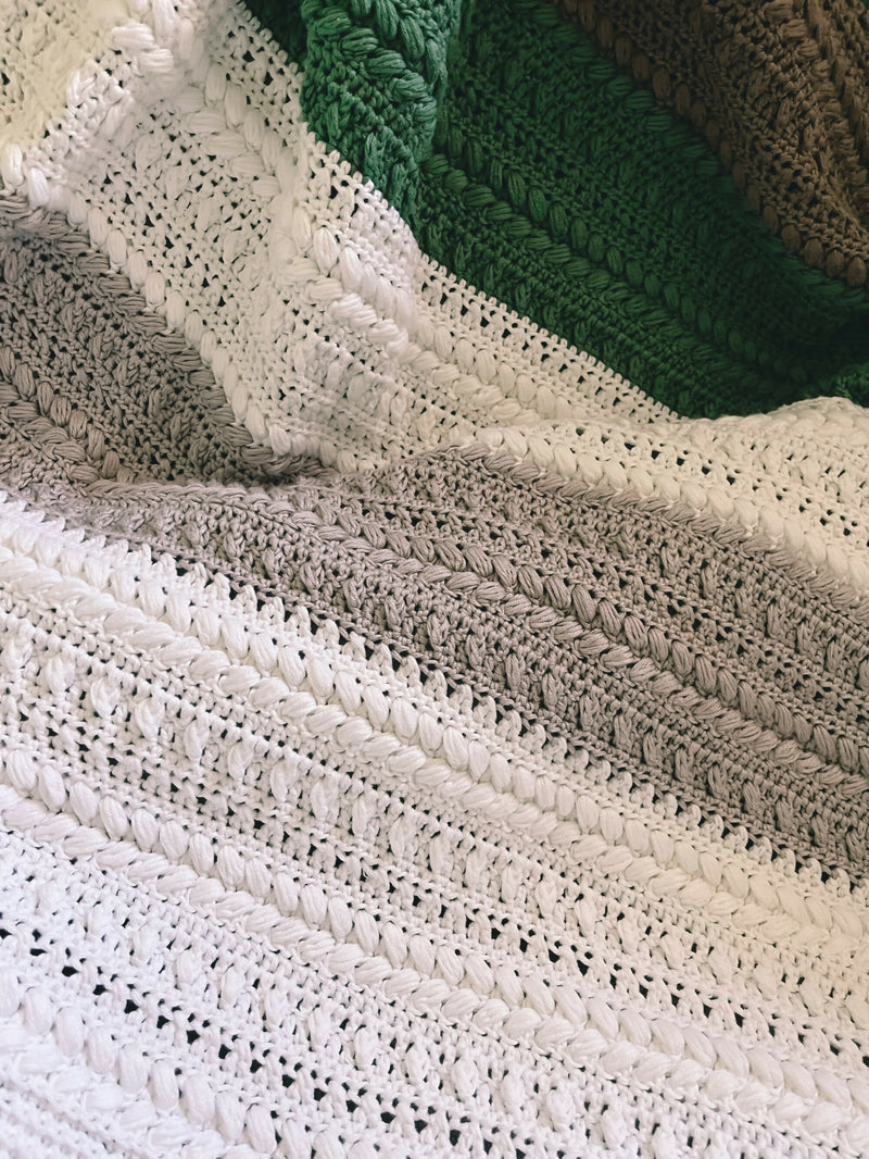 The Tona Baby Blanket (Crochet) – Lion Brand Yarn