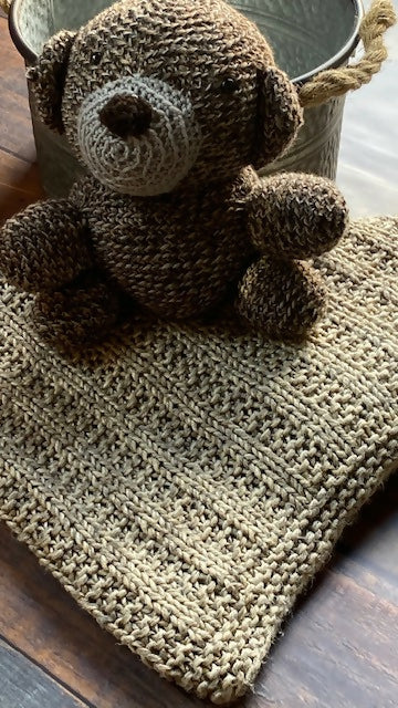 Cuddle Me Baby Blanket (Knit) – Lion Brand Yarn