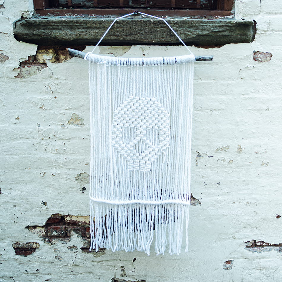 Macrame Skull Wall Hanging (Craft)