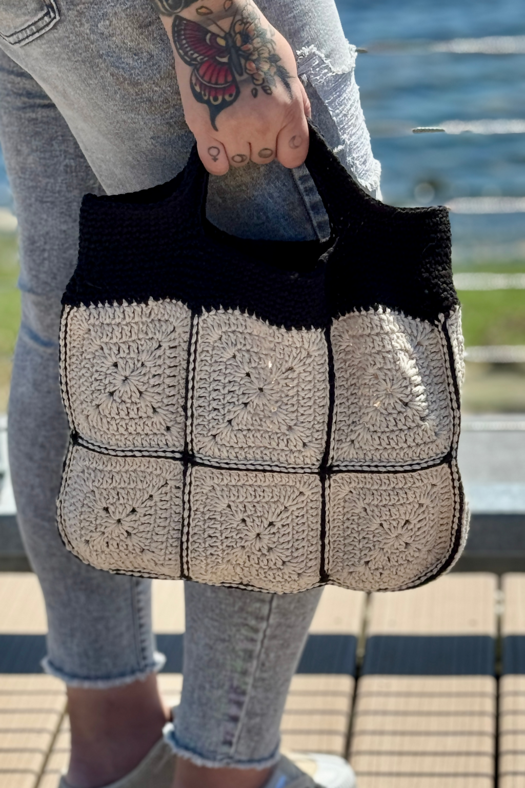 West End Bag (Crochet) – Lion Brand Yarn