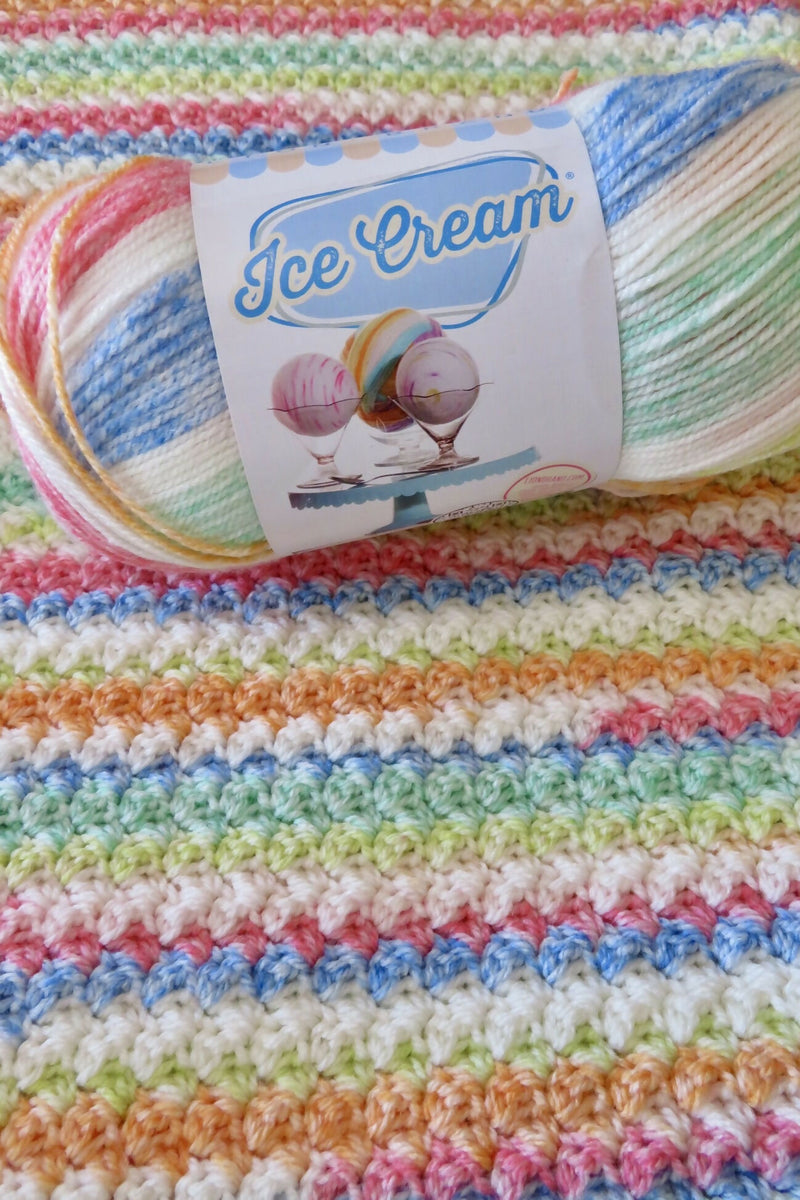 クレープブランケット Suzette Snuggles Ice Cream Baby Blanket (Crochet) – Lion Brand Yarn