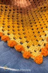 Close up of dot border thumbnail