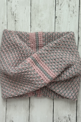 Crochet Cowl  thumbnail