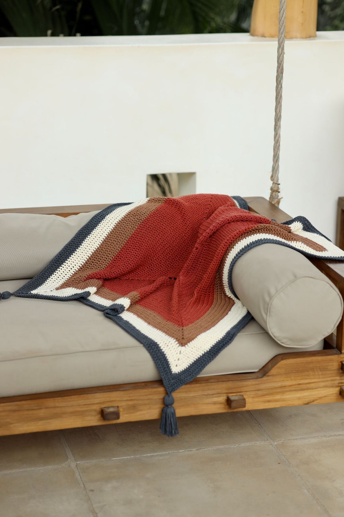 Windsor Tassel Throw (Crochet) – Lion Brand Yarn