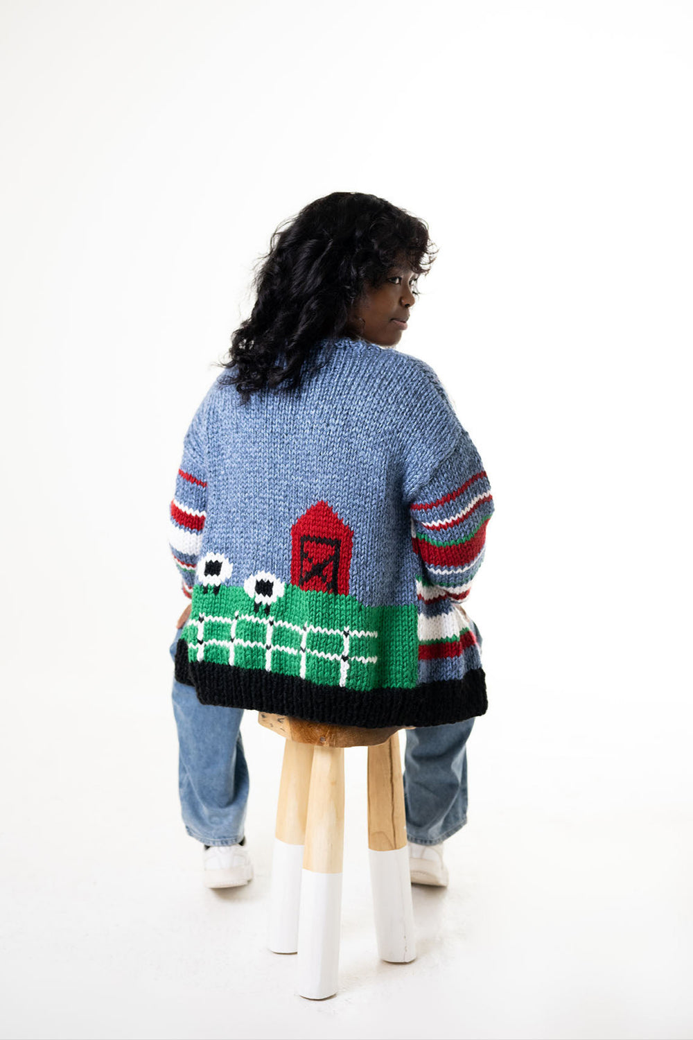 STADIUM / W-CARDIGAN . LS Farm Scene Cardigan (Knit) – Lion