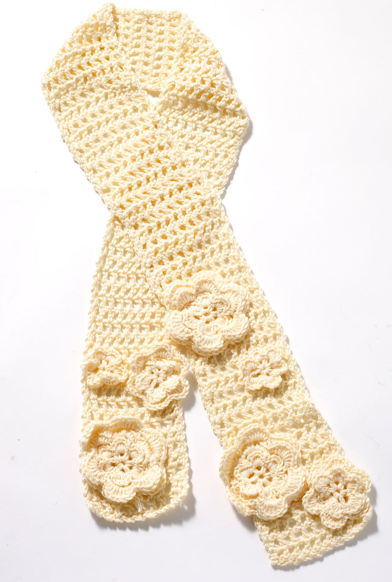Flowered Scarf Pattern (Crochet)