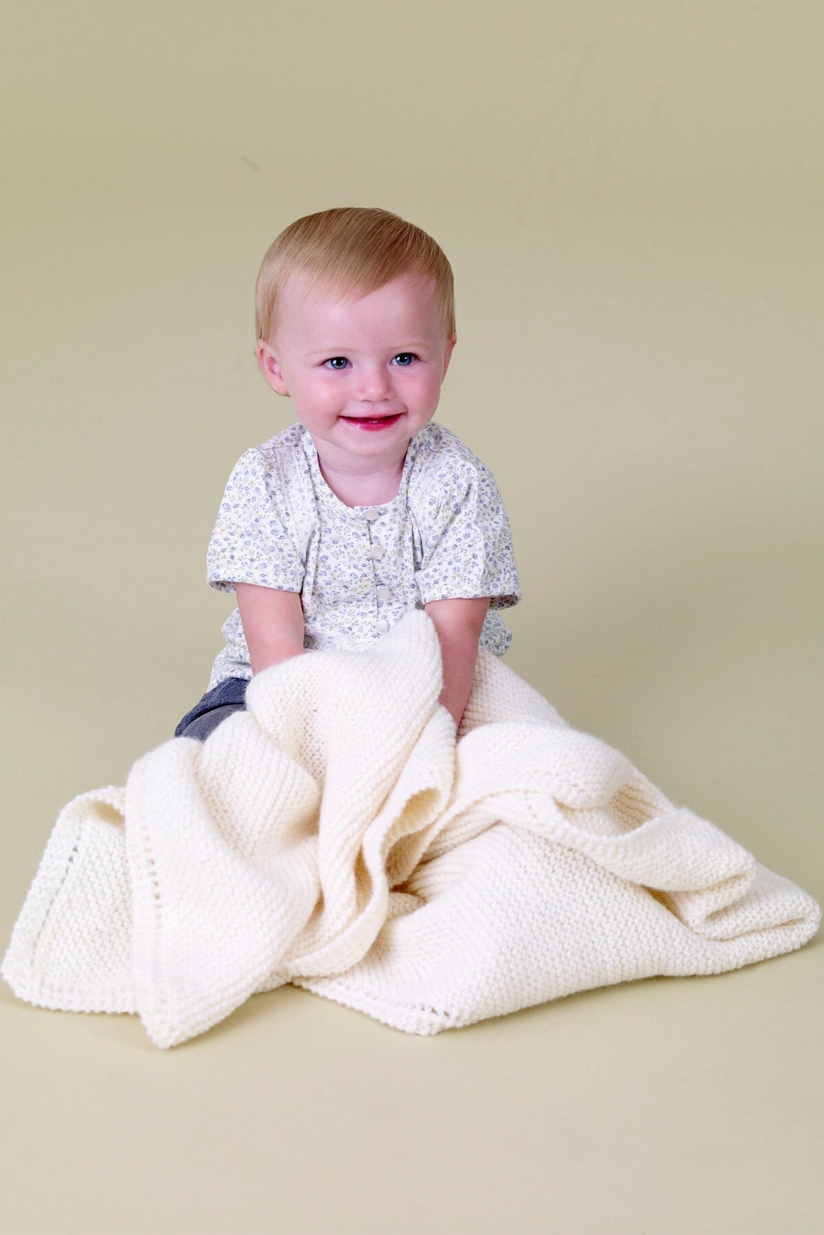 Baby Love Diagonal Baby Blanket Pattern (Knit) – Lion Brand Yarn