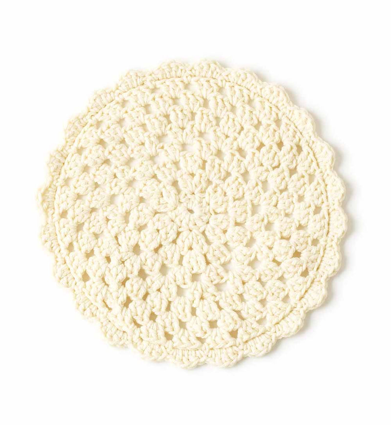 Cream Circle Washcloth Pattern (Crochet) – Lion Brand Yarn