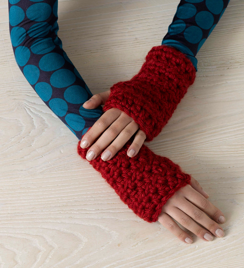 Touchdown Wristers (Crochet) - Version 1