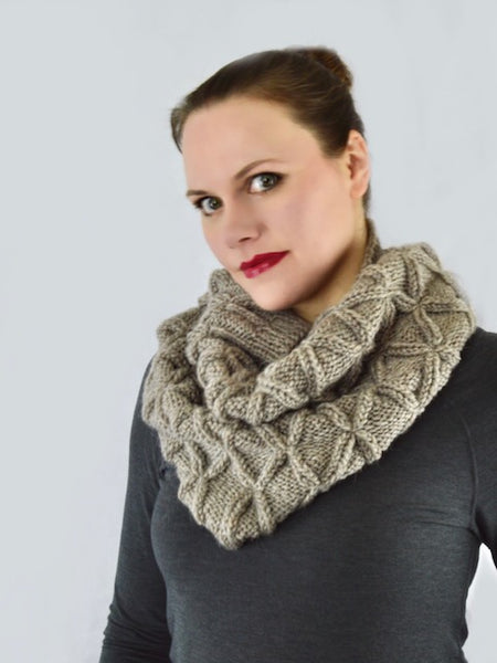Knit Kit - Faux Cable Cowl – Lion Brand Yarn