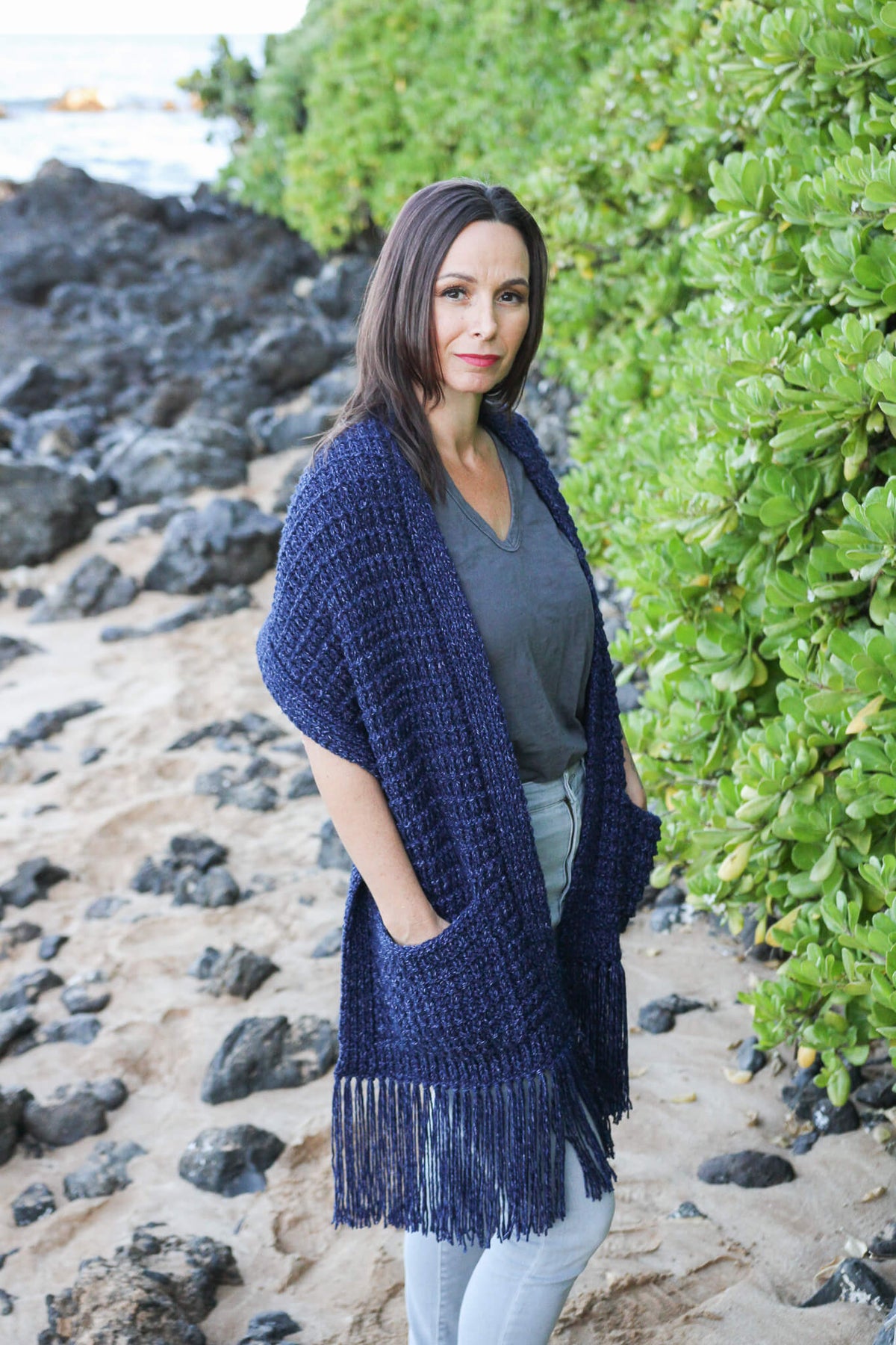 Knit Kit - Down-Home Pocket Shawl – Lion Brand Yarn