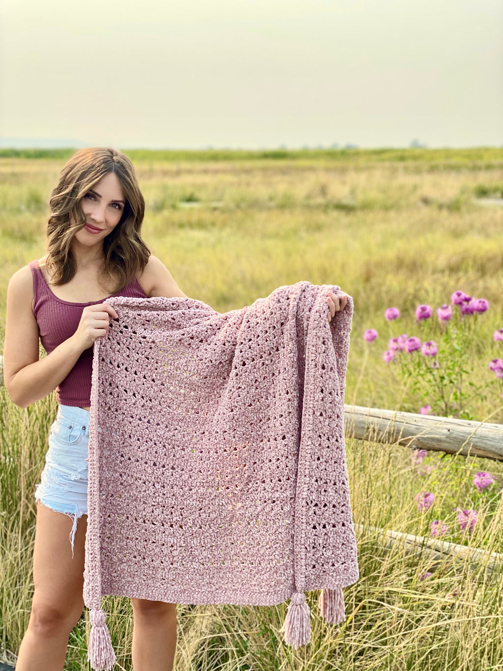 Crochet Kit - Flowers in the Sand Throw – Lion Brand Yarn