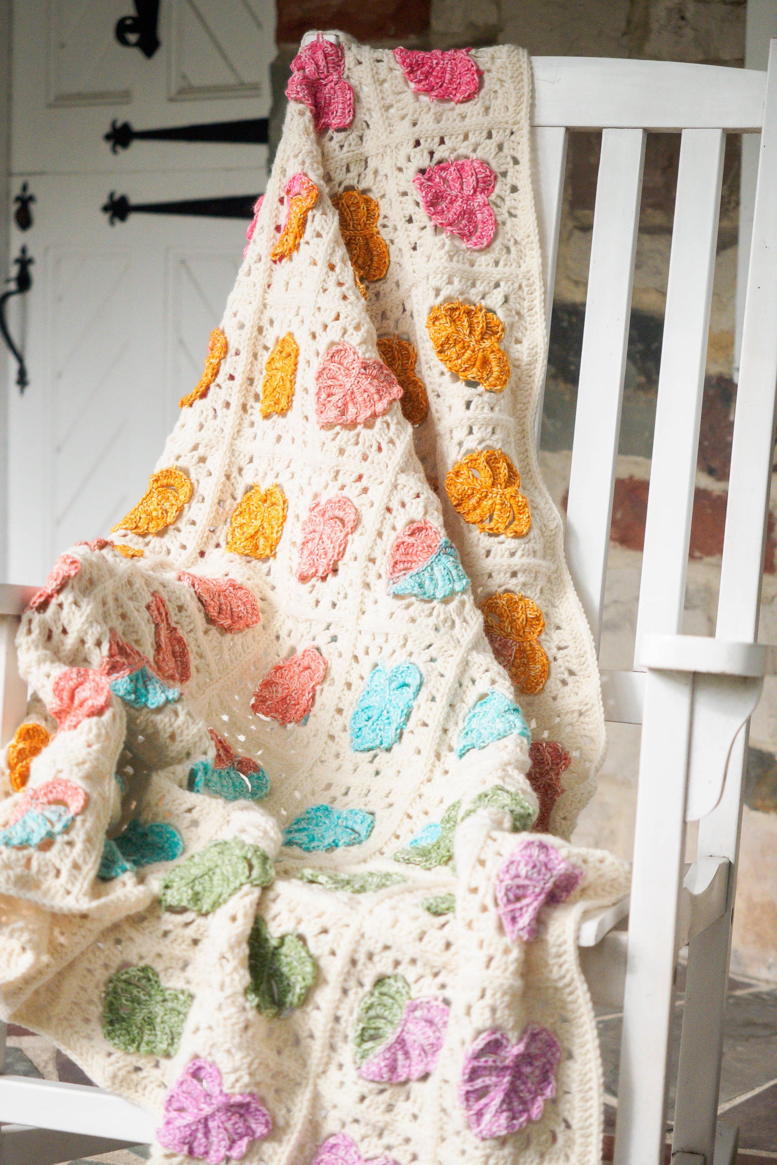Crochet Kit - Monstera Garden Blanket – Lion Brand Yarn
