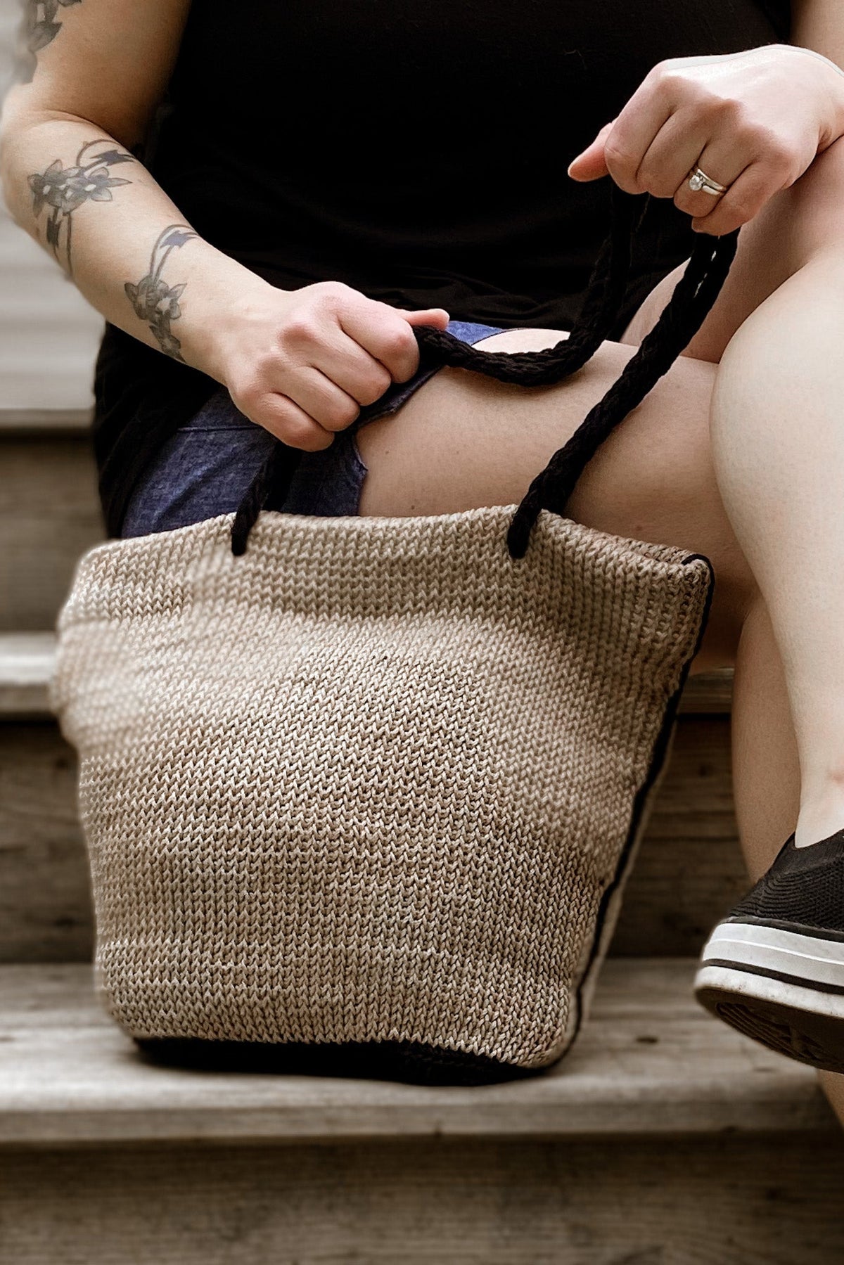 Crochet Kit - Tapered Tote Bag – Lion Brand Yarn