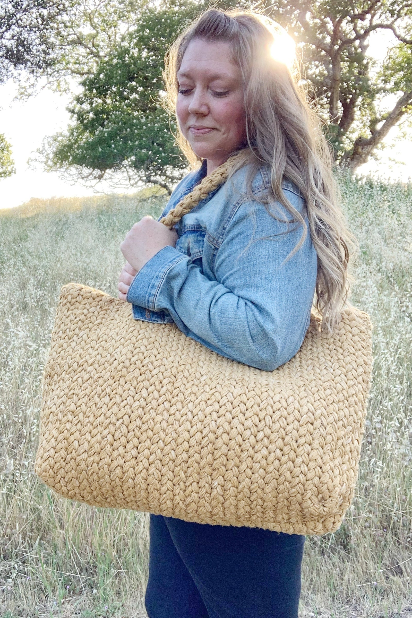 Crochet Kit - The Marlowe Tote – Lion Brand Yarn