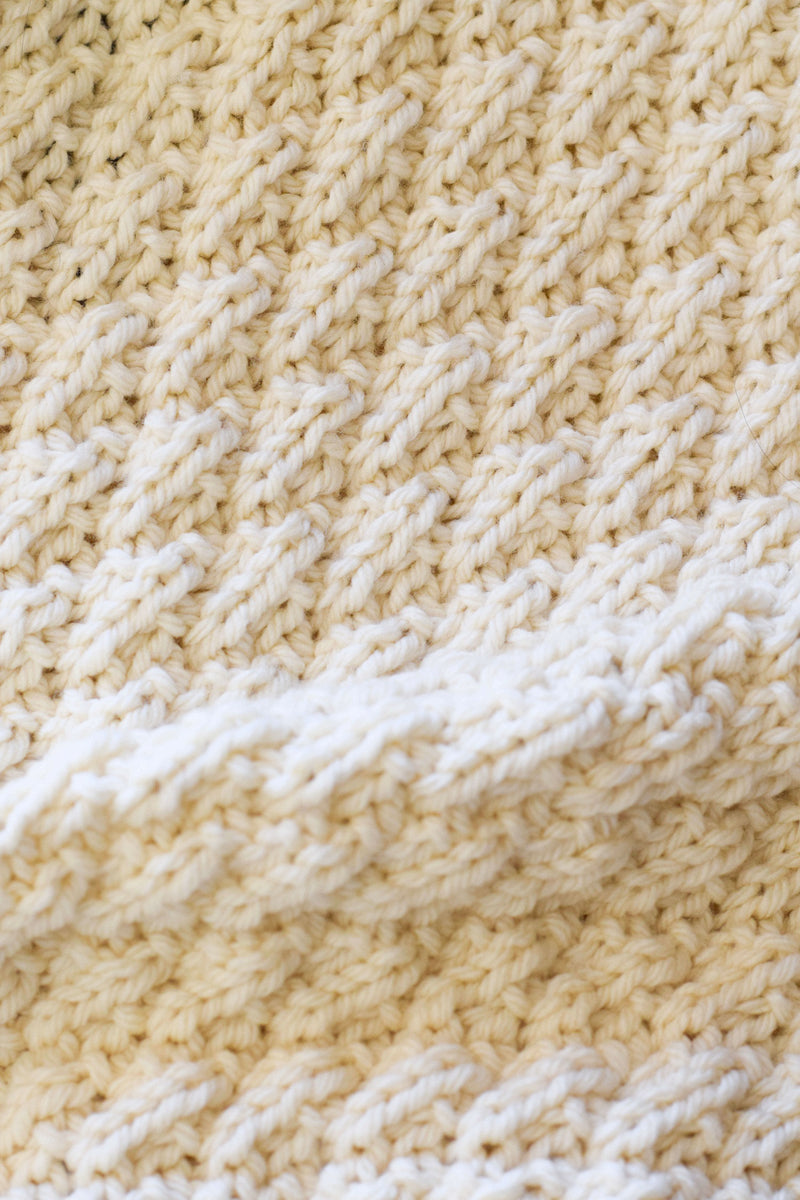 Knit Kit - Billowy Quilted Throw – Lion Brand Yarn