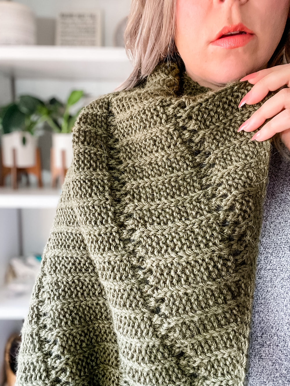 Knit Kit - The Coziest Shawl – Lion Brand Yarn