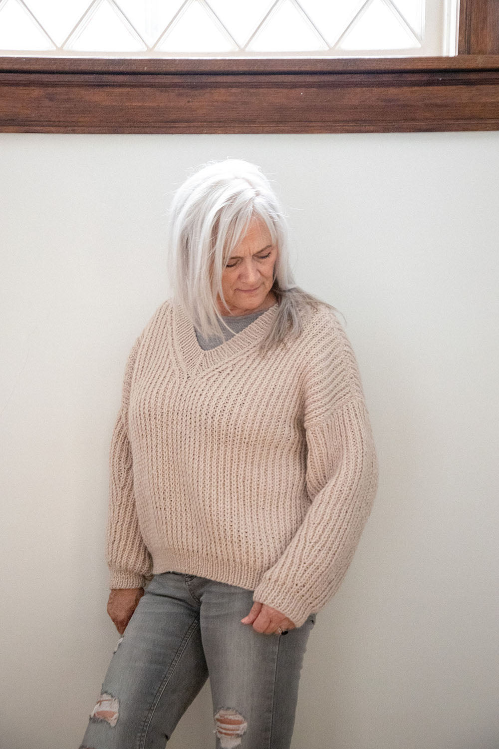 Knit Kit - The V-Neck Pullover – Lion Brand Yarn