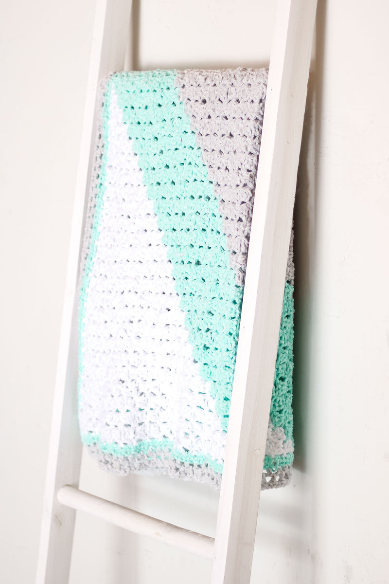 Crochet Kit - Slanted Stripes Throw