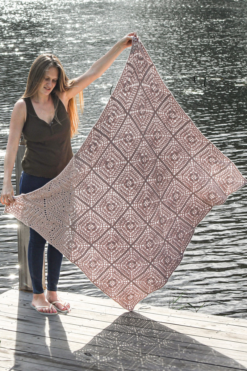 Crochet Kit - Modern Granny Shell Blanket