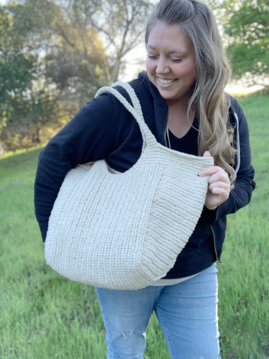 25+ Knit Tote Bags You'll Want to Carry Everywhere - love. life. yarn.