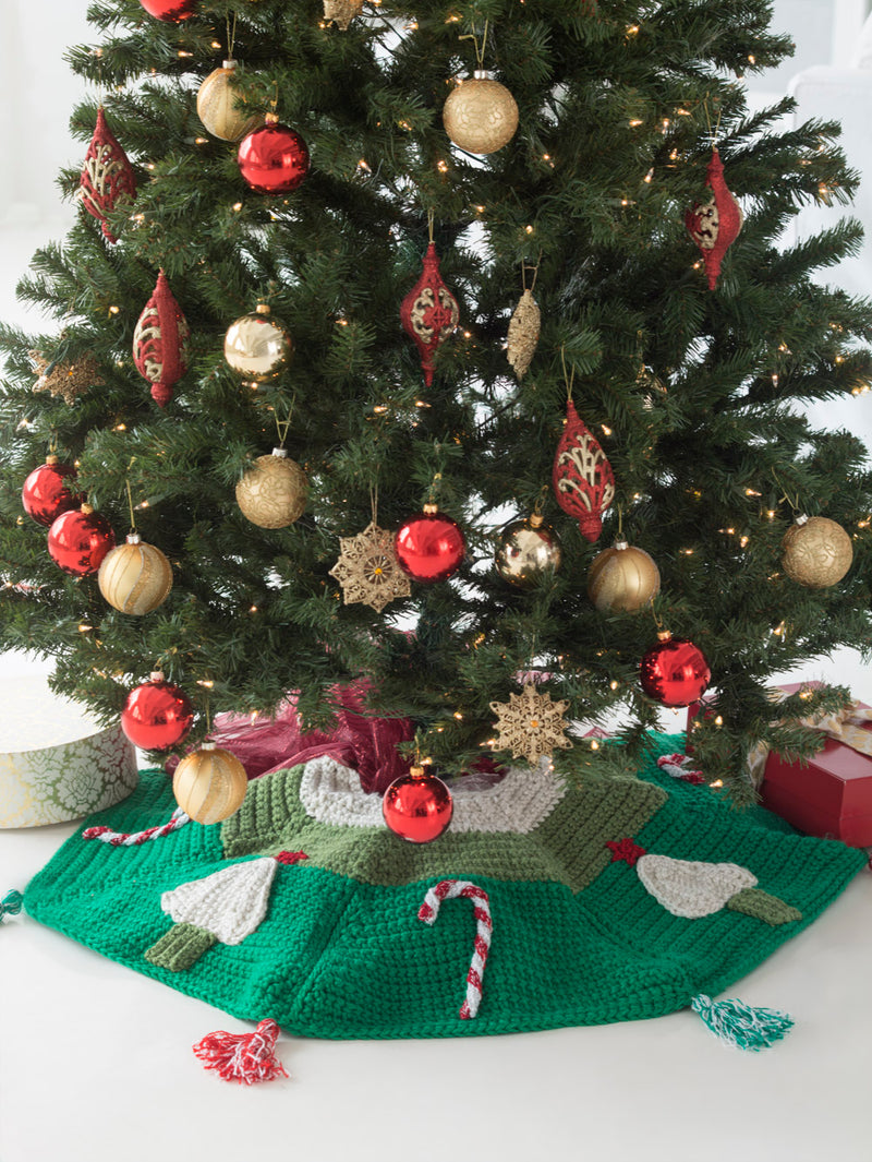 Candy Cane Crochet Tree Skirt - Version 2