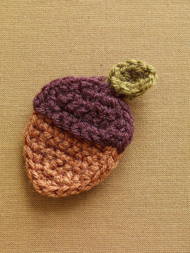 Acorn Brooch (Crochet)